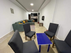 Stylish and crystal 1 bedroom apartment with infinity pool on the roof and private garden